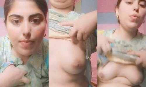 Sexy Paki Girl Shows Boobs
