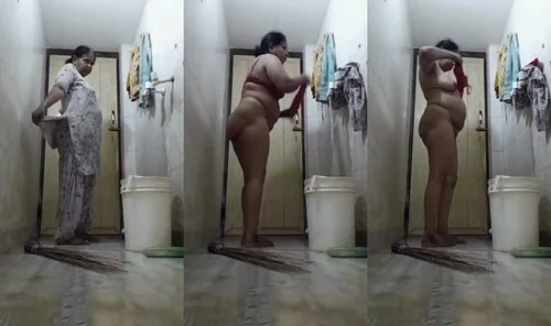 Desi Aunty Strping Capture